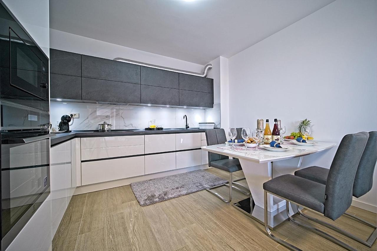 Exclusive Makarska Apartment Aurora מראה חיצוני תמונה